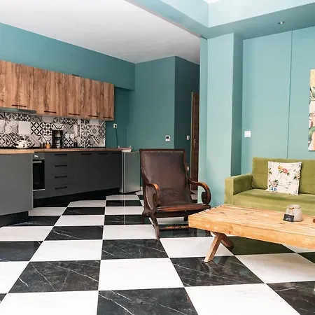 Art Deco Chess Casa, With Private Patio Apartment