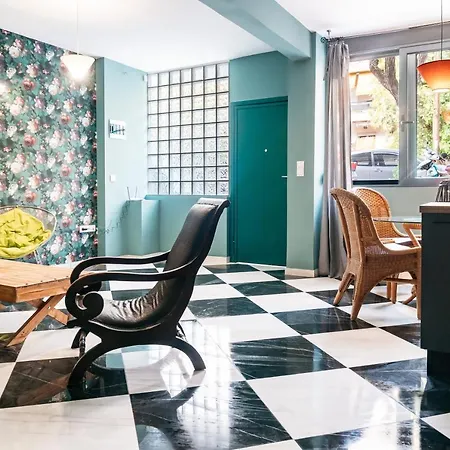Art Deco Chess Casa, With Private Patio * Thessaloníki